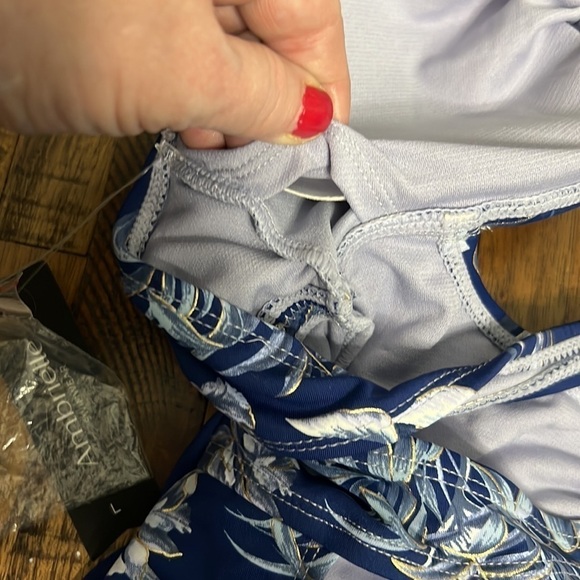 Ambrielle Swimsuit one piece swimwear navy white tropical size Large - Picture 10 of 13